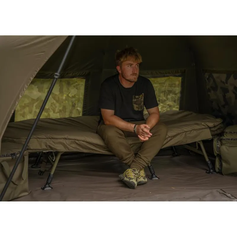Avid Carp Bedchair Benchmark Ultra Systems