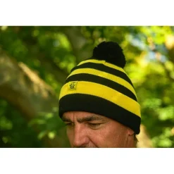 Black Cat Bonnet Bobble Hat - Noir/Jaune