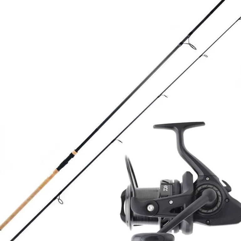 Ensemble Carpe Daiwa Black Widow Carp + Regal Carp Cork