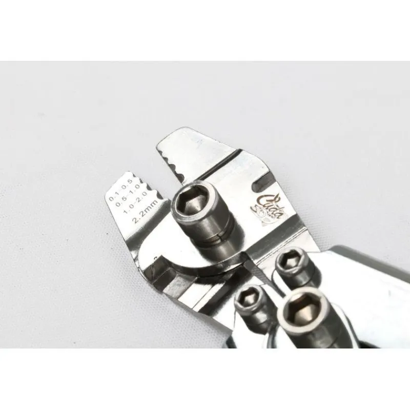 Cuda Pince A Sleeve Coupante