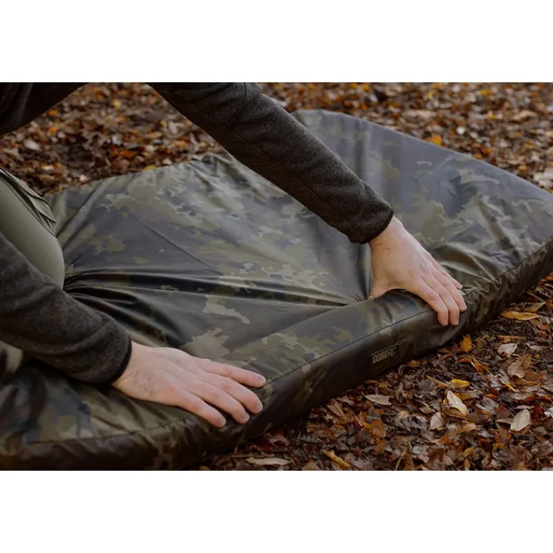 Korda Tapis De Réception Compac Flat Mat Dark Kamo